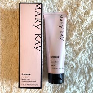MaryKay 3in 1 cleanser✨💯